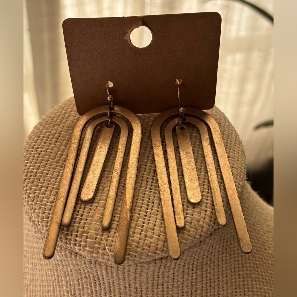 BOGO Gold Tiered Arch Drop Earrings
